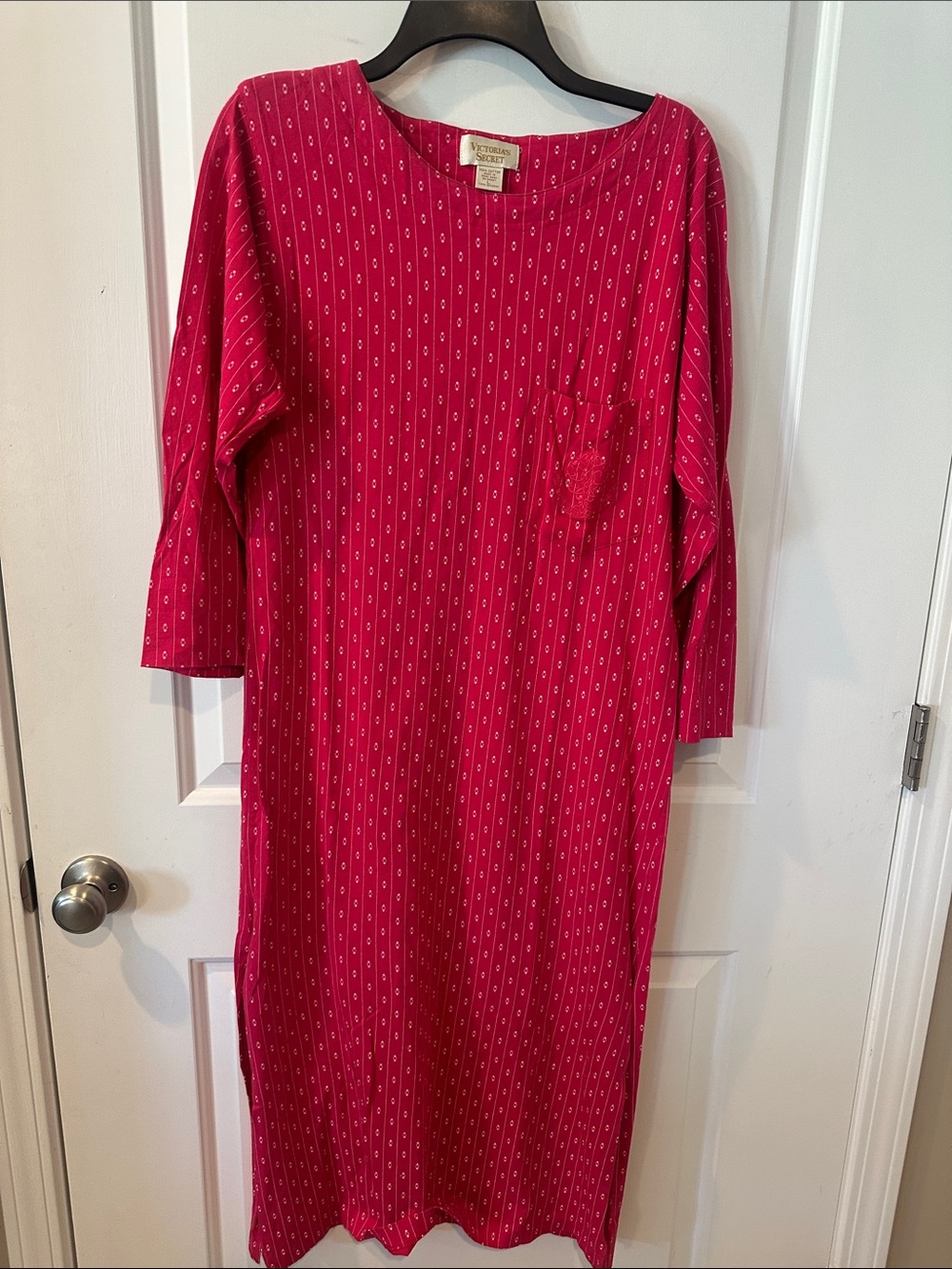 Vintage 1980s Victoria's Secret Hot Pink Long Sleeve Nightgown